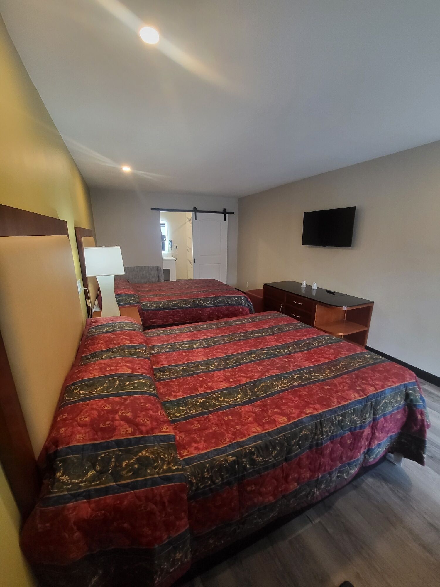 Foto - Stadium Inn & Spas