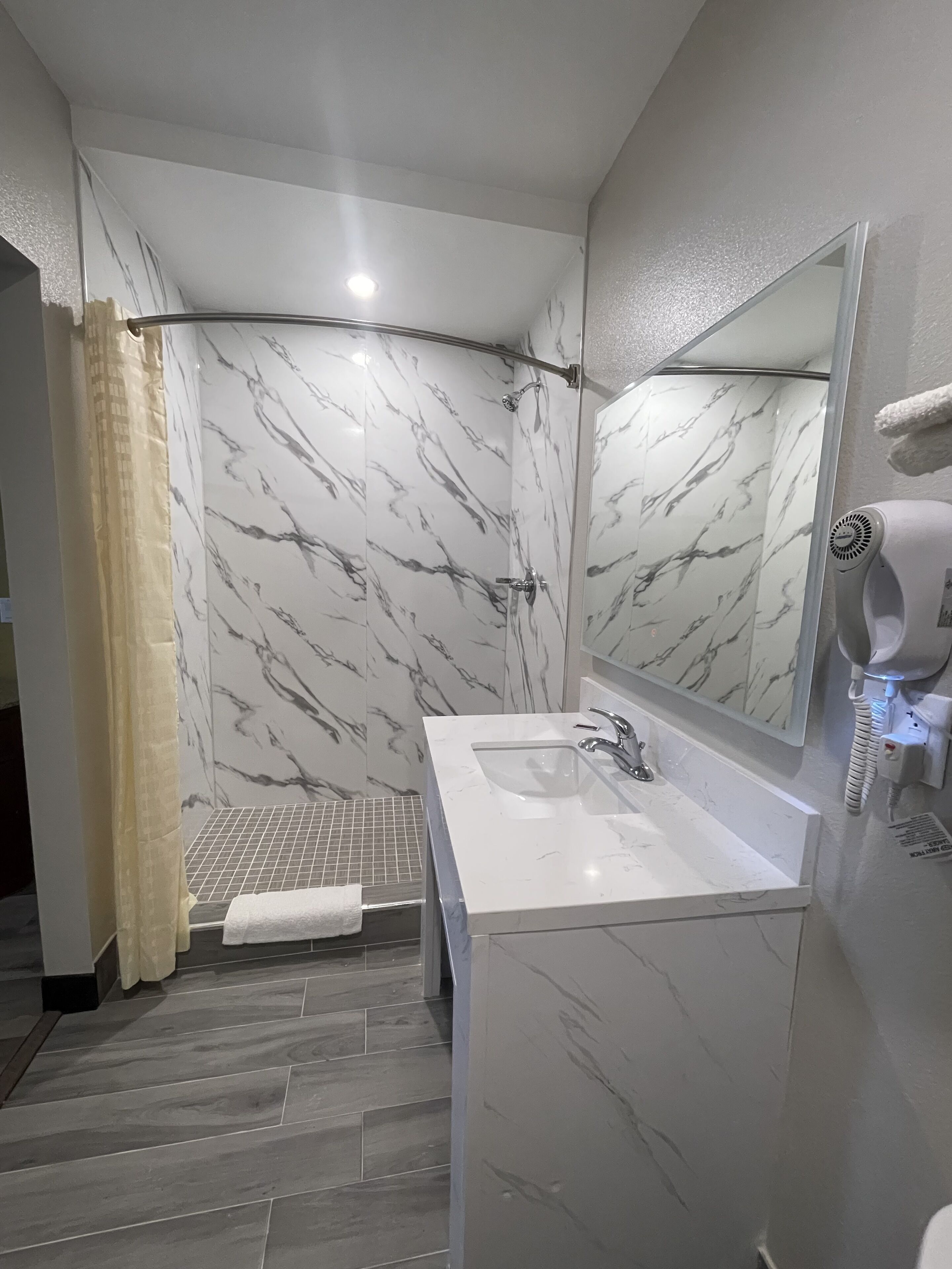 Foto - Stadium Inn & Spas