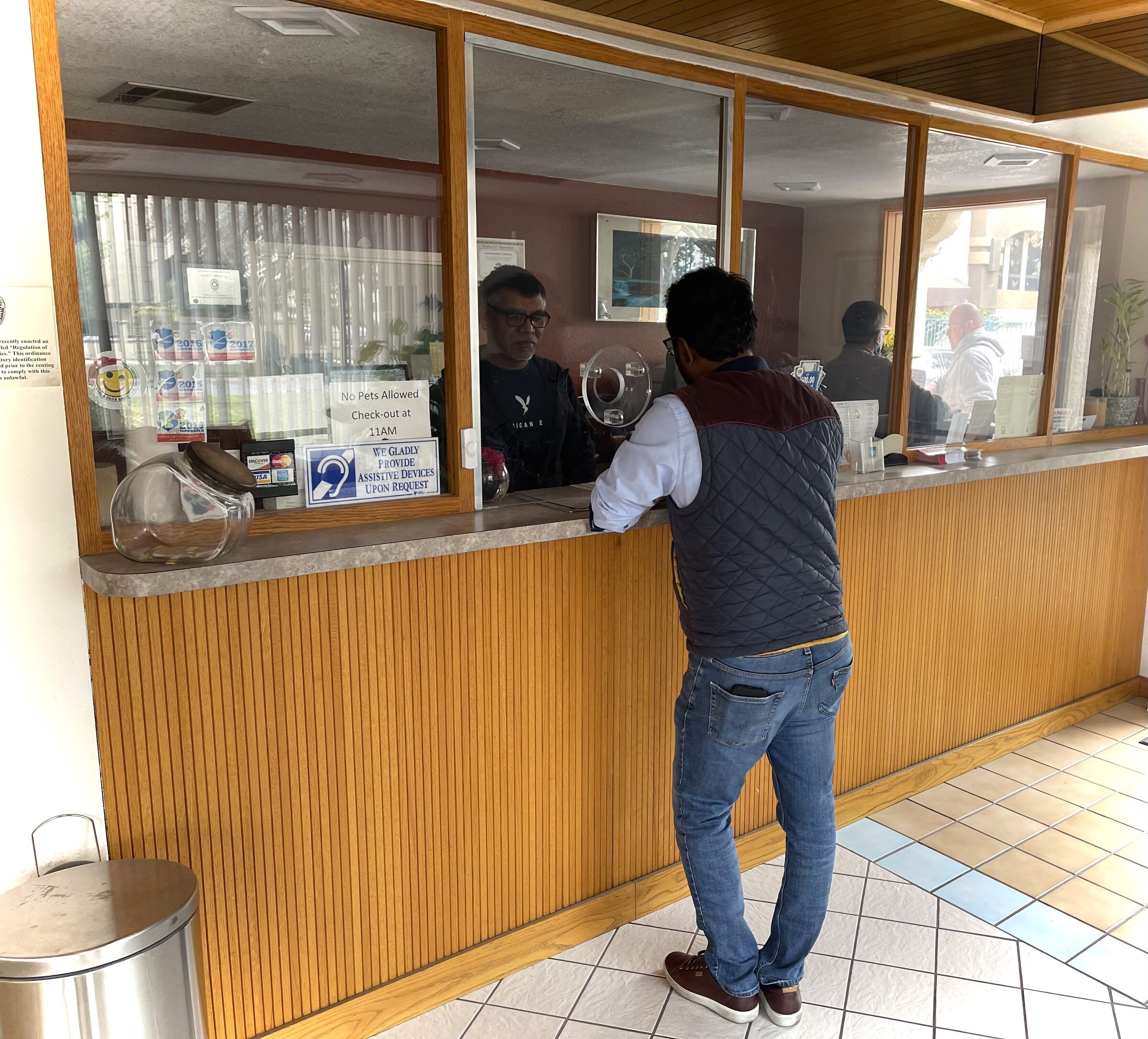 Foto - Stadium Inn & Spas