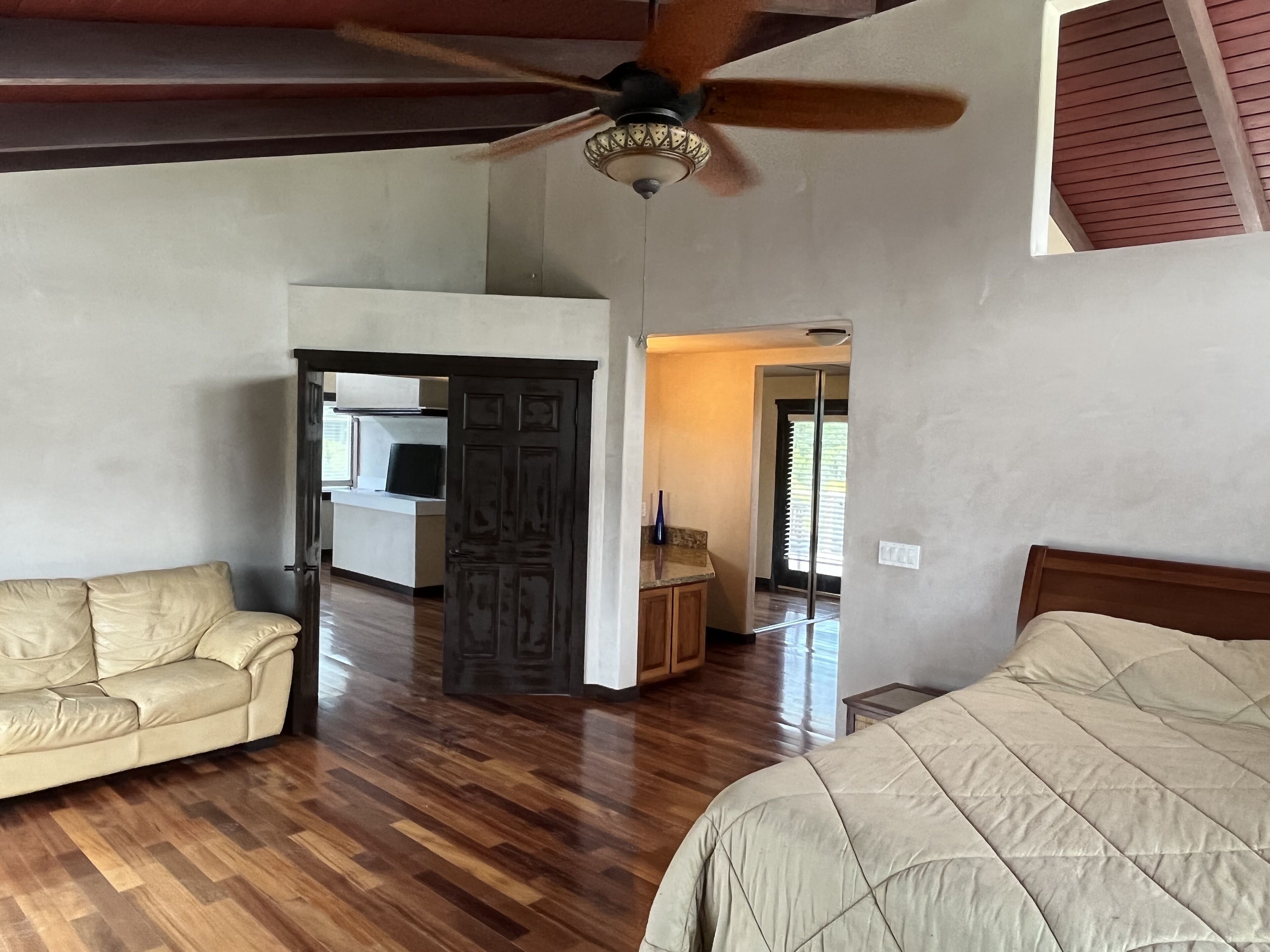 Family Luxury Villa W/pool Hilo  5 Min From The Beach! - Hilo, HI