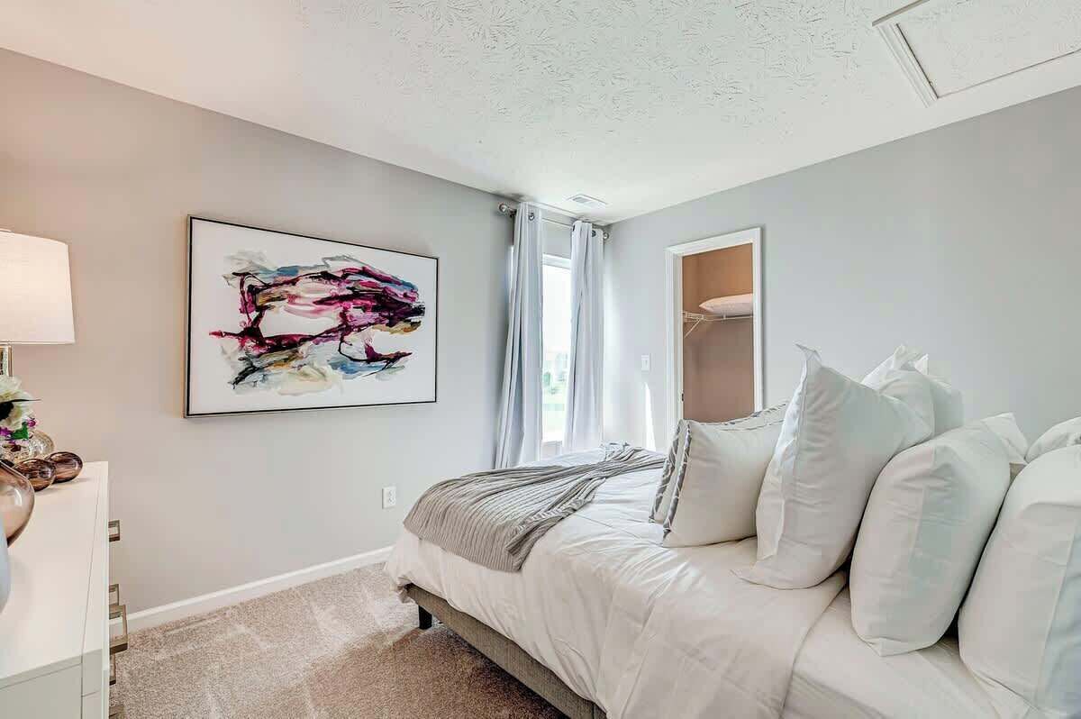 4 bedrooms, desk, iron/ironing board, travel cot