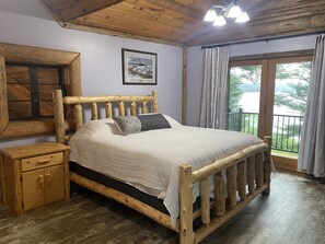 6 bedrooms, free WiFi, bed sheets - Lodge at Lotus Lake (Dresser)