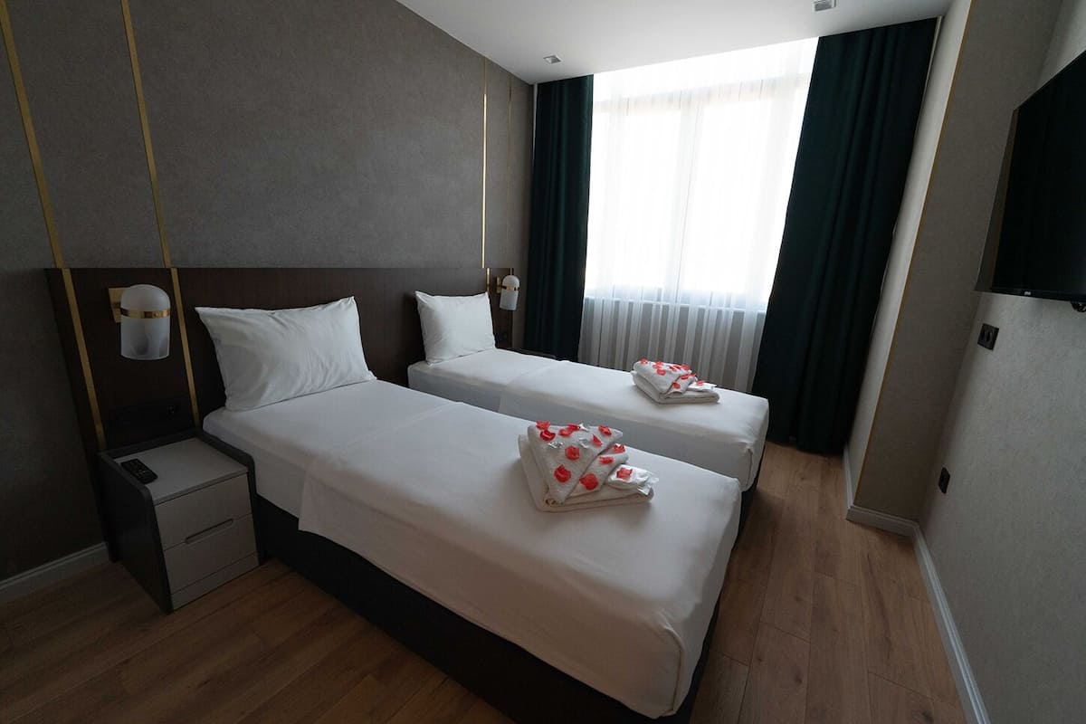 Premium bedding, minibar, in-room safe, desk
