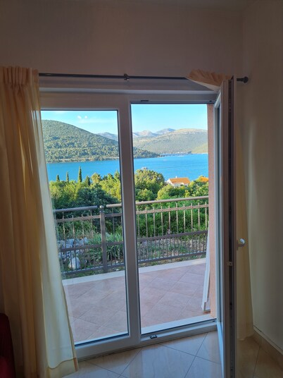 Apartments Memunić - Superior One Bedroom Apartment with Balcony and Sea View