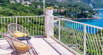 Apartments Sandito - Superior One Bedroom Apartment with Balcony and Sea View