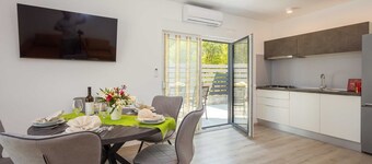 Eco Beach House Peroj - 100 m from the Beach