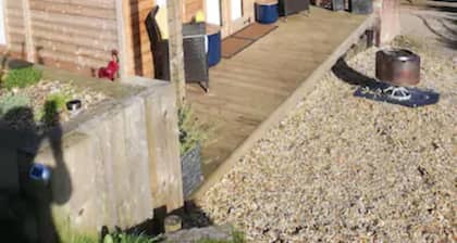 Peaceful Cabin in Skegby -sleeps2- Fire Pit