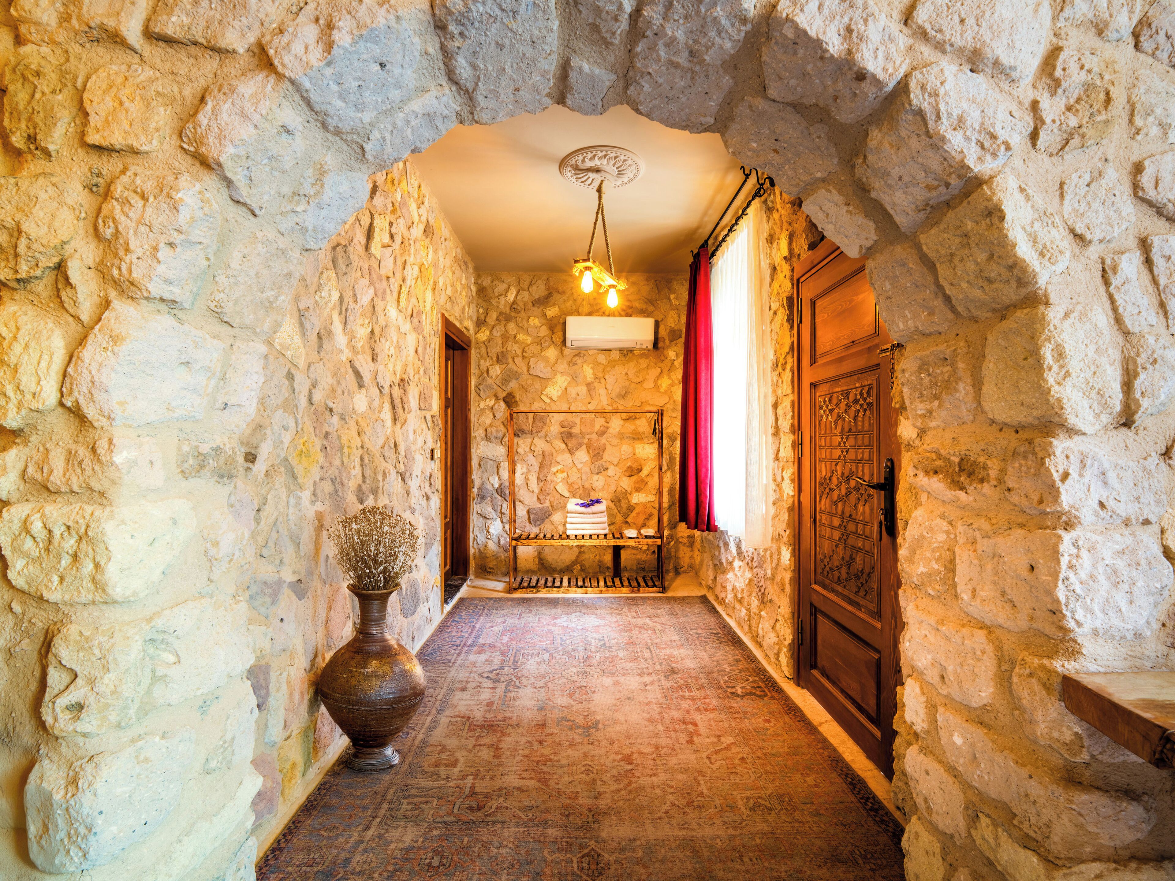 Photo - Ala Stone Hotel