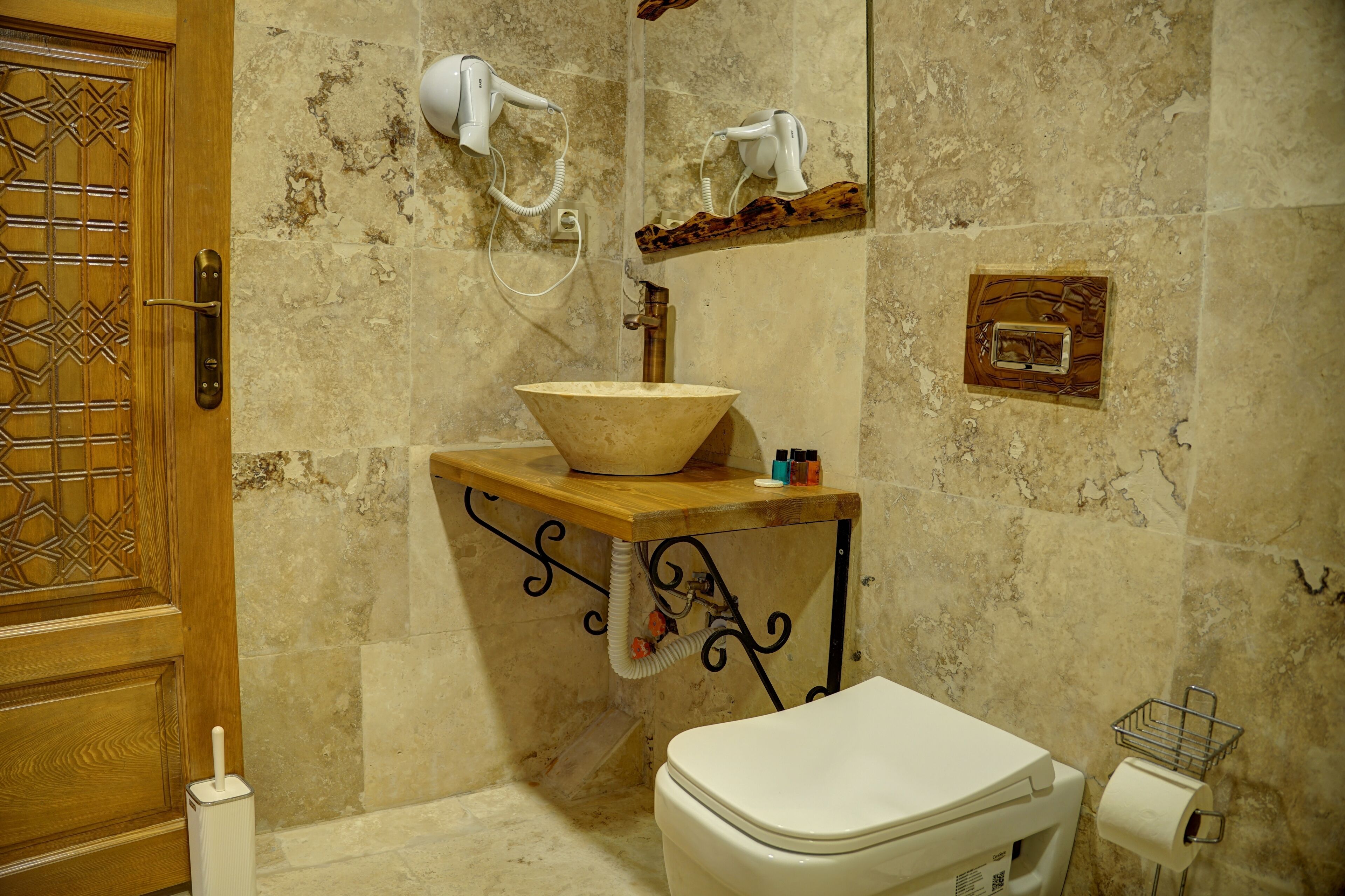 Photo - Ala Stone Hotel