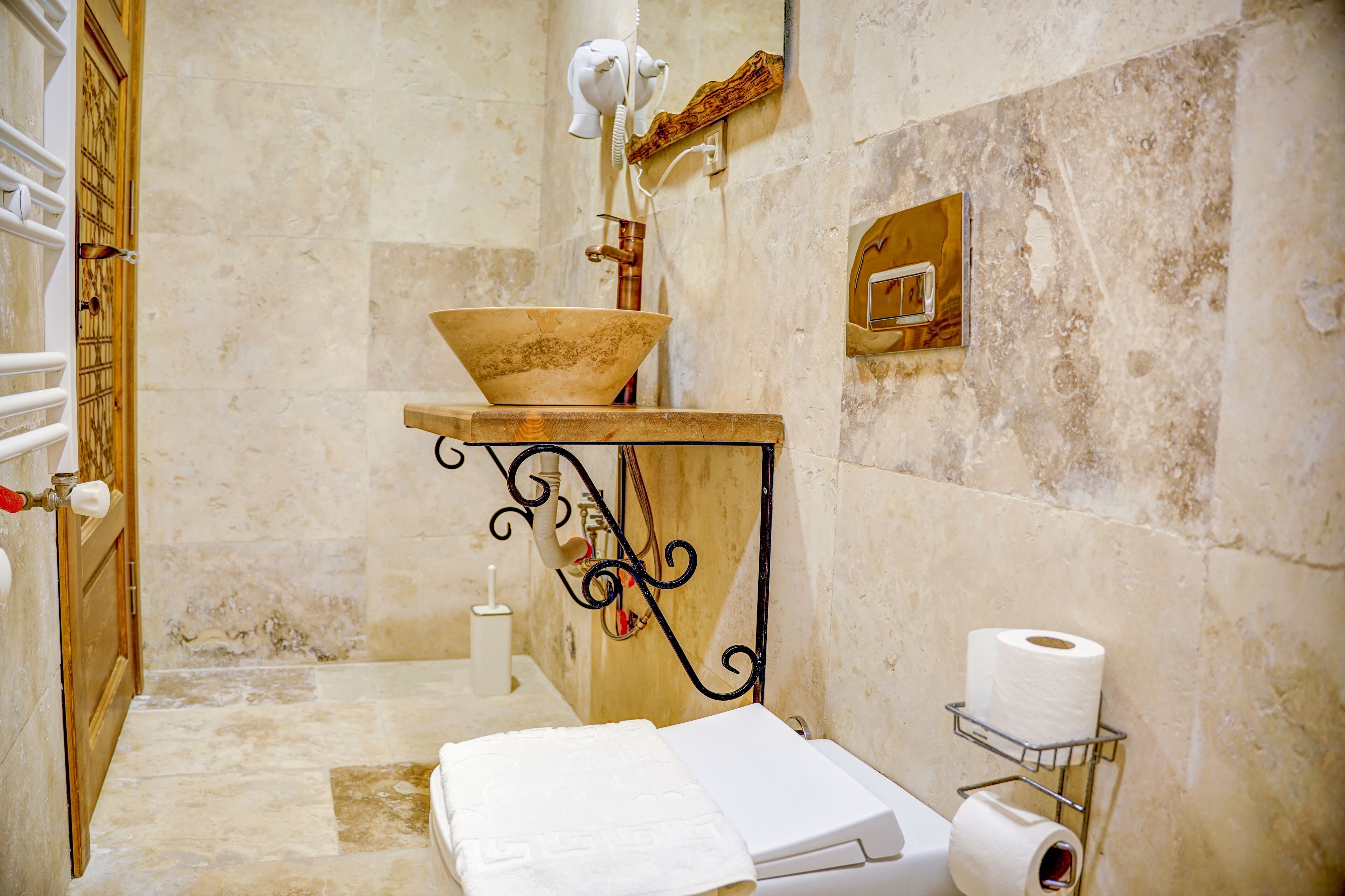 Photo - Ala Stone Hotel