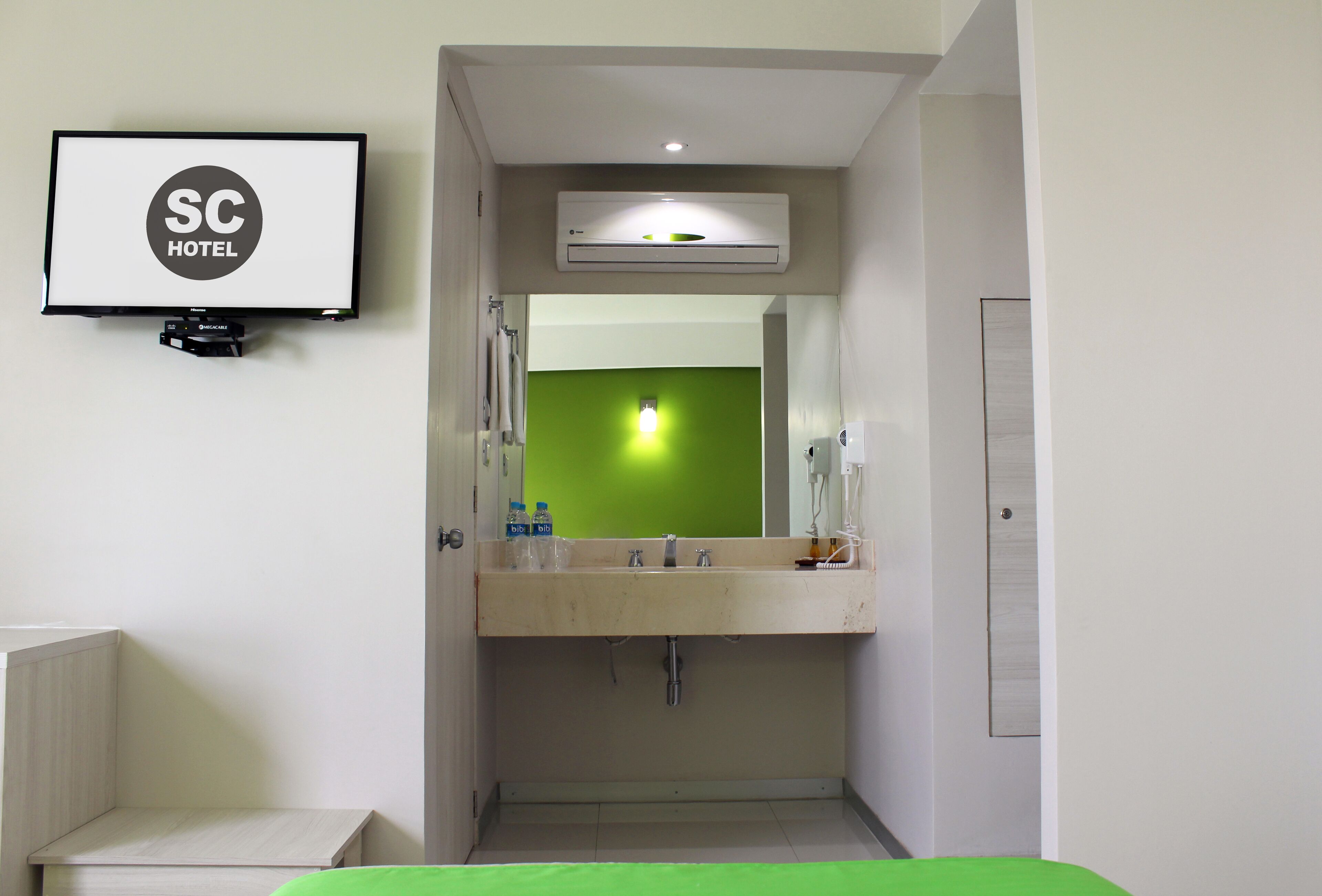 Wifi gratis y ropa de cama 