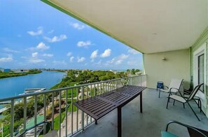 Property grounds - Waterfront, Harbourside, Water Park, Beach, #6613 (Indian Rocks Beach)