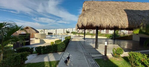 5 minutos de Girardot,  casa nuenva amoblada con aire acondicionado