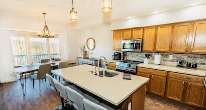 Spacious 4 Bed 4 Bath Condo at Seven Springs