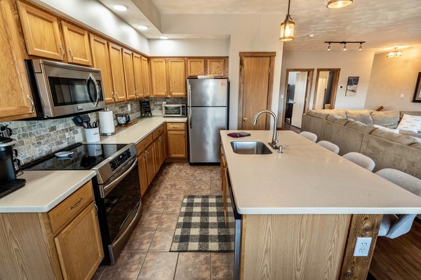 Refrigerador, microondas, horno, placa de cocina