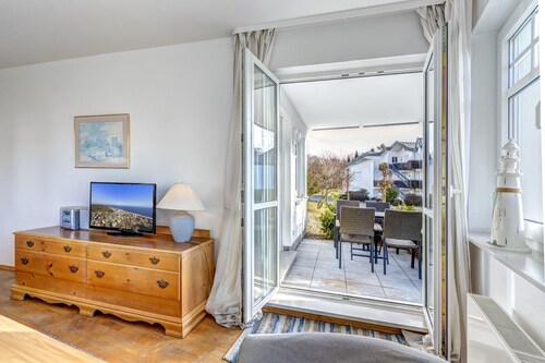 Modern vacation apartment near the beach for 6 people