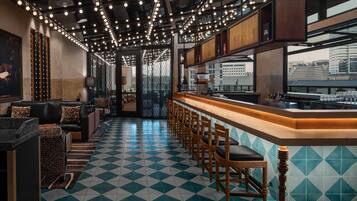 2 bars/lounges, poolside bar