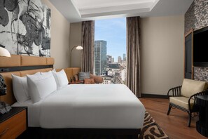 In-room safe, desk, laptop workspace, blackout curtains - Hotel Fraye Nashville, Curio Collection By Hilton (Nashville)