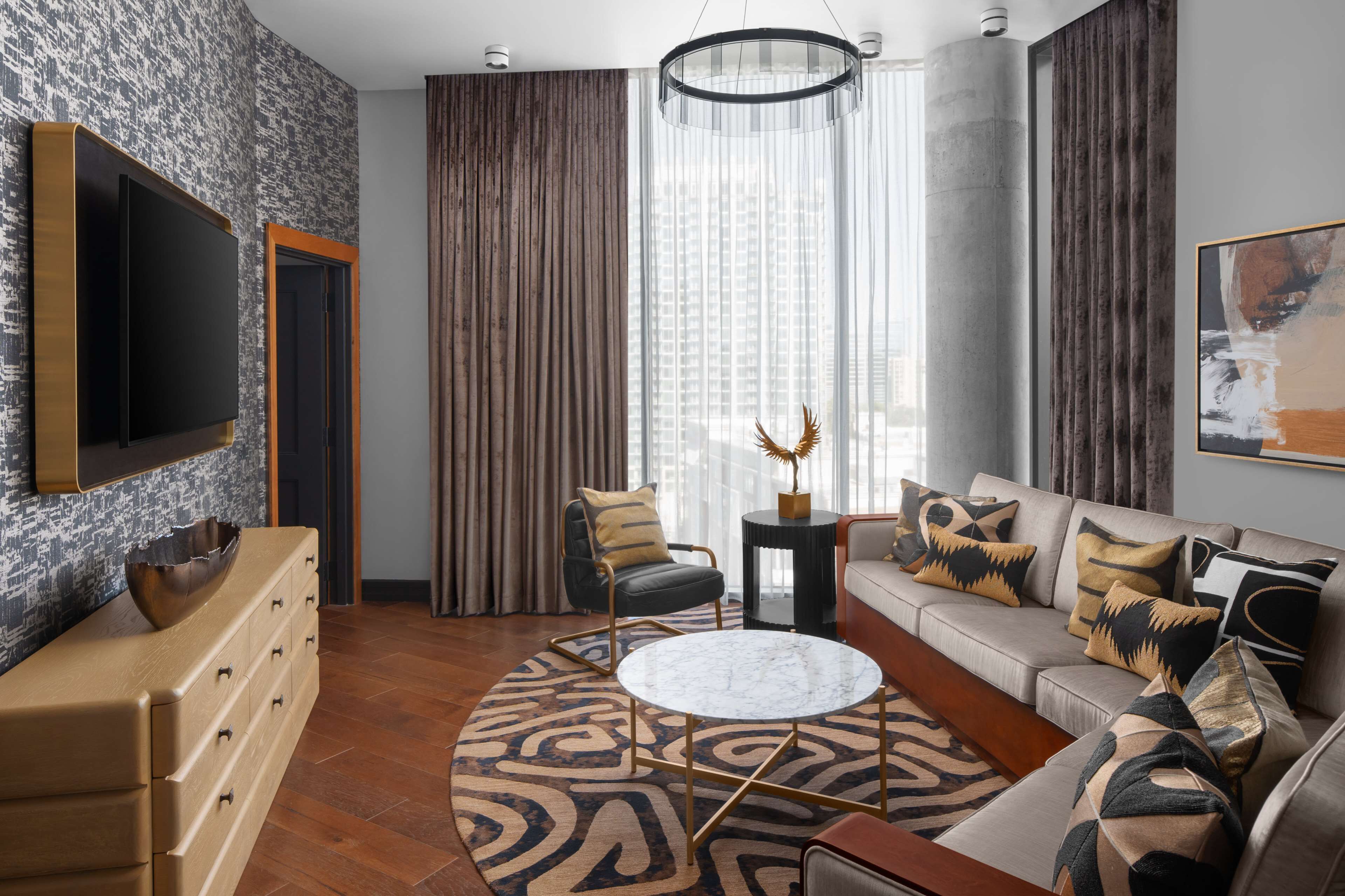 55-inch smart tv with cable channels, tv, netflix