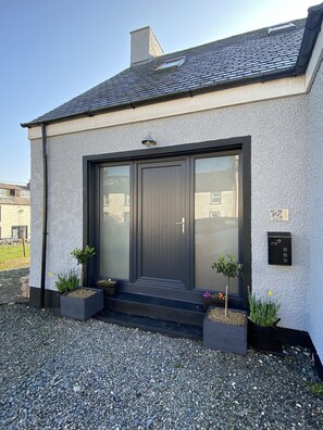 Exterior detail - Family en-suite room with sea views (Isle of Whithorn, Newton Stewart)
