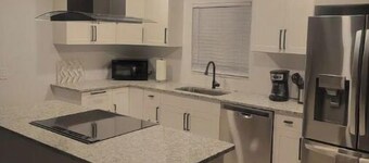 Comfortable 4 bedroom house with pool