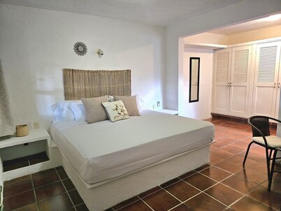 Home in Bahias de Huatulco / Casa en Bahias de Huatulco