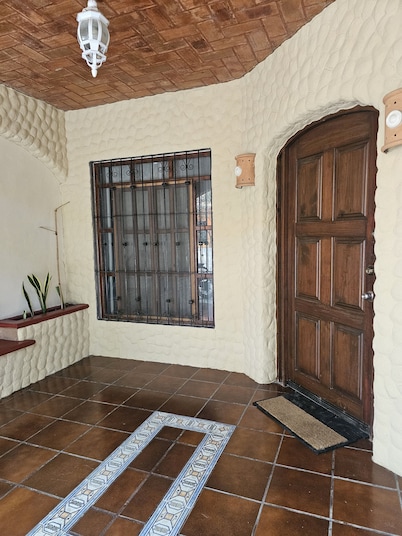 Home in Bahias de Huatulco / Casa en Bahias de Huatulco