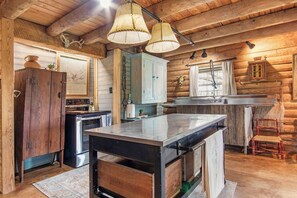Unclassified image, 4 of 44, button - Doe Creek Ranch | 2BR Cabin with Horse Amenities (Bandera)