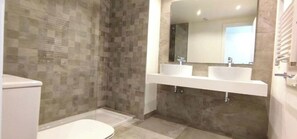 Bathtub
