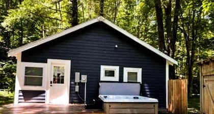Renovated, pet-friendly, near Nashville.
