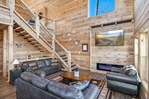 スマートテレビ、暖炉、テレビゲーム