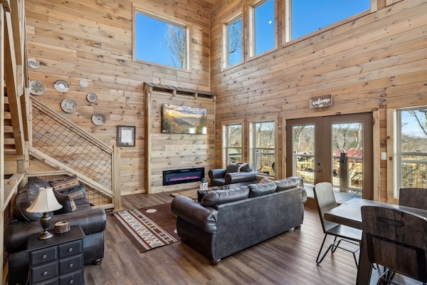 Smart-TV, Kamin, Videospiele