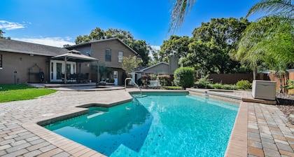 Private Home - Pool & Game Room