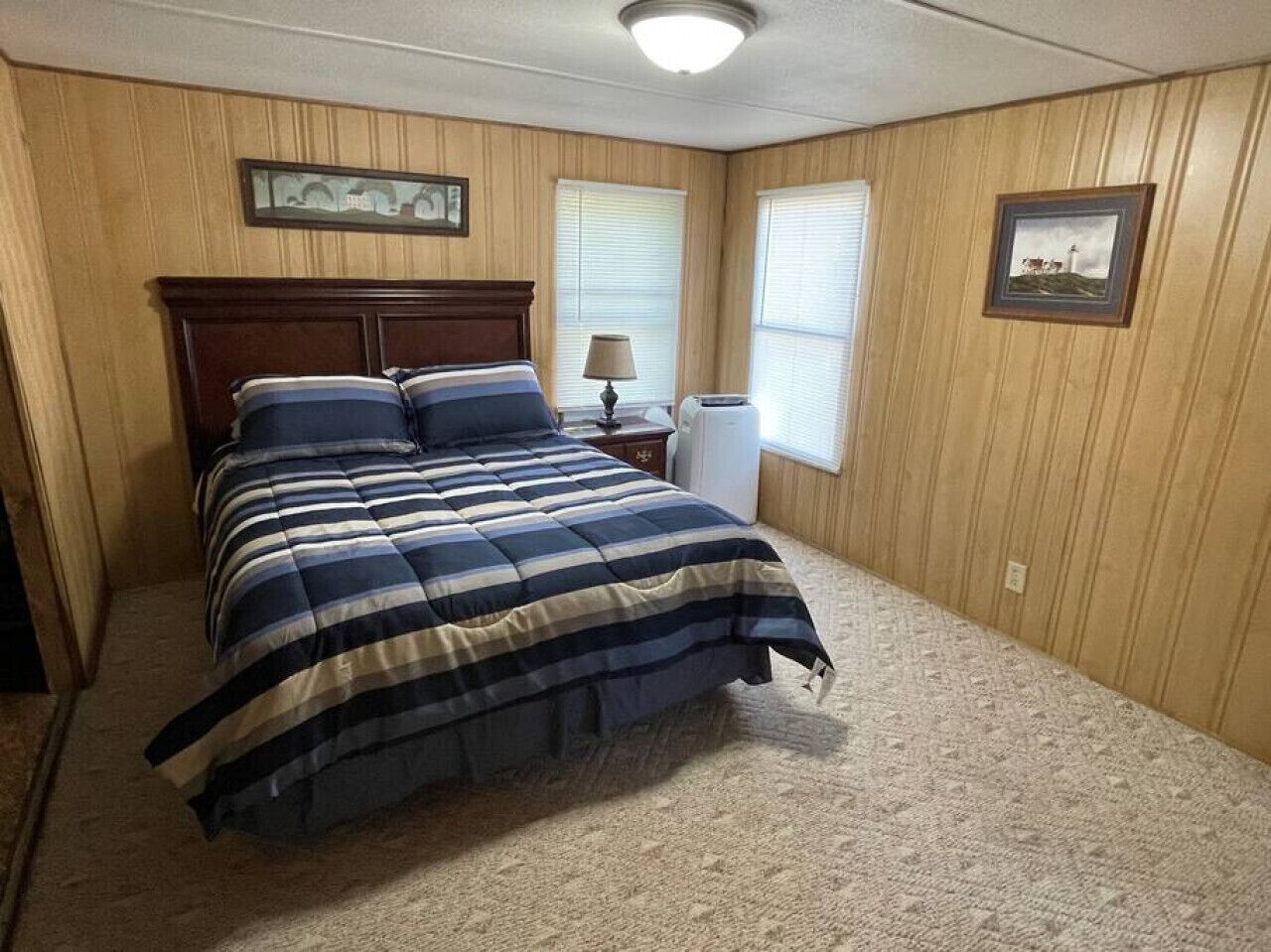 2 slaapkamers, een strijkplank/strijkijzer, gratis wifi, beddengoed