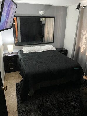 2 bedrooms, desk, iron/ironing board, free WiFi