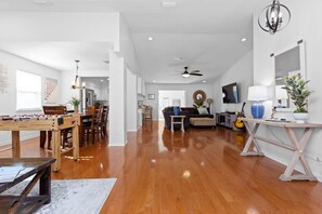 Smart TV, fireplace, stereo, offices