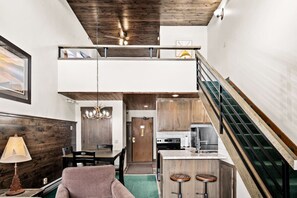 Dining - Rustic Chalet | Ski-In/Out | Hot Tub, Pool, Gym (Lutsen)