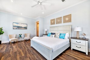 5 chambres, fer et planche à repasser, Wi-Fi gratuit, draps fournis