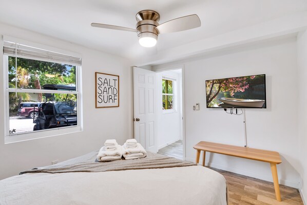 1 dormitorio, colchones viscoelásticos, tabla de planchar con plancha