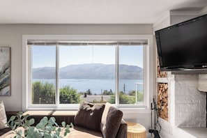 Smart TV, stereo