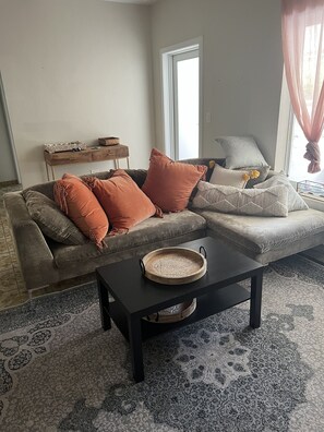 Living area - A great stay at Casa Buena Vista in the Design District! Gorgeous room to rent.  (Miami)