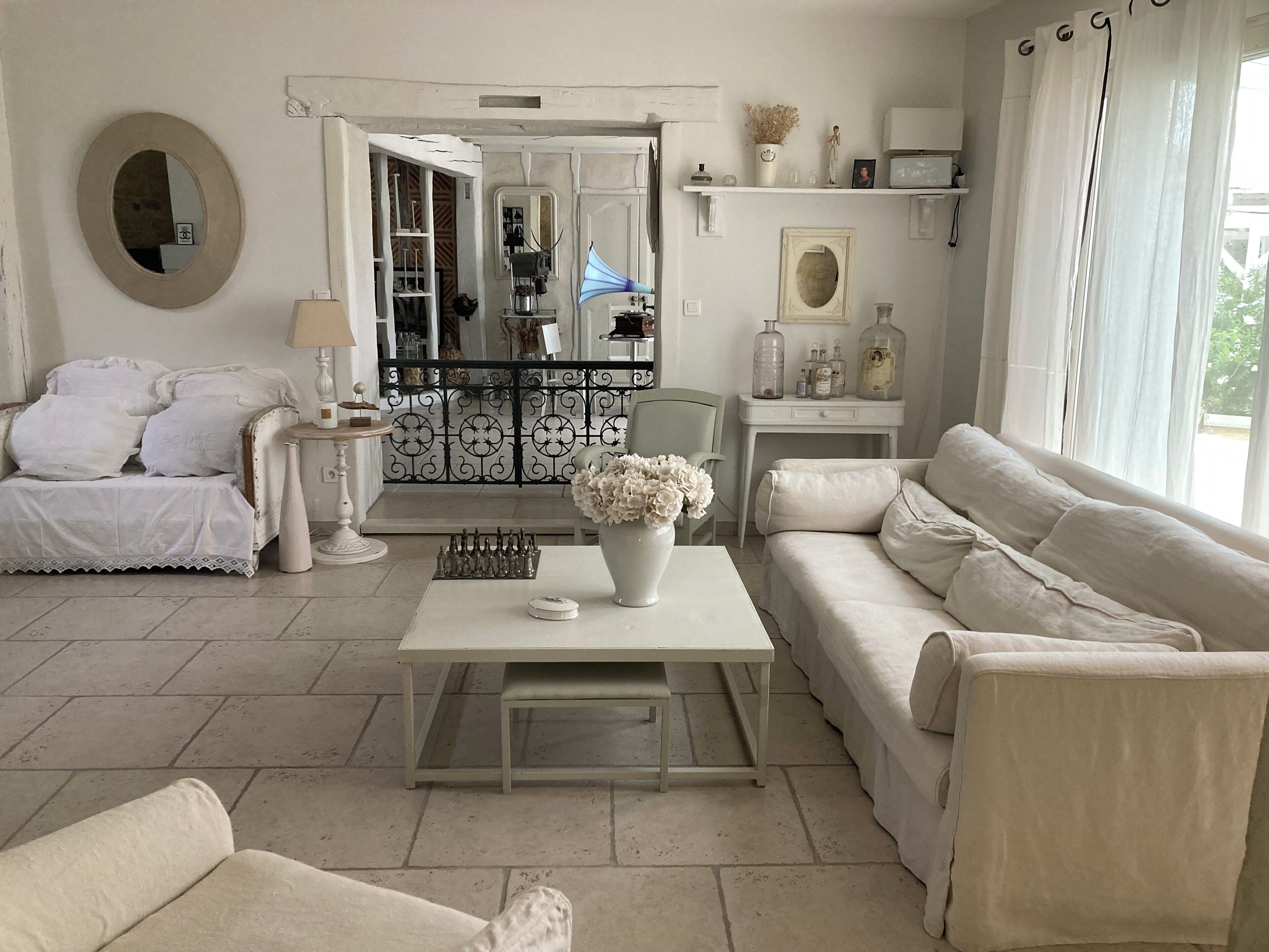 TV, fireplace, ping pong, printers