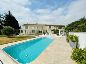 Piscine extérieure