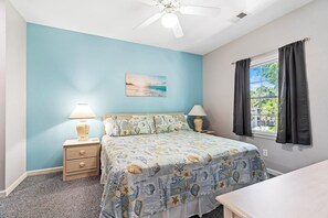 2 室のベッドルーム、WiFi (無料)、ベッドシーツ