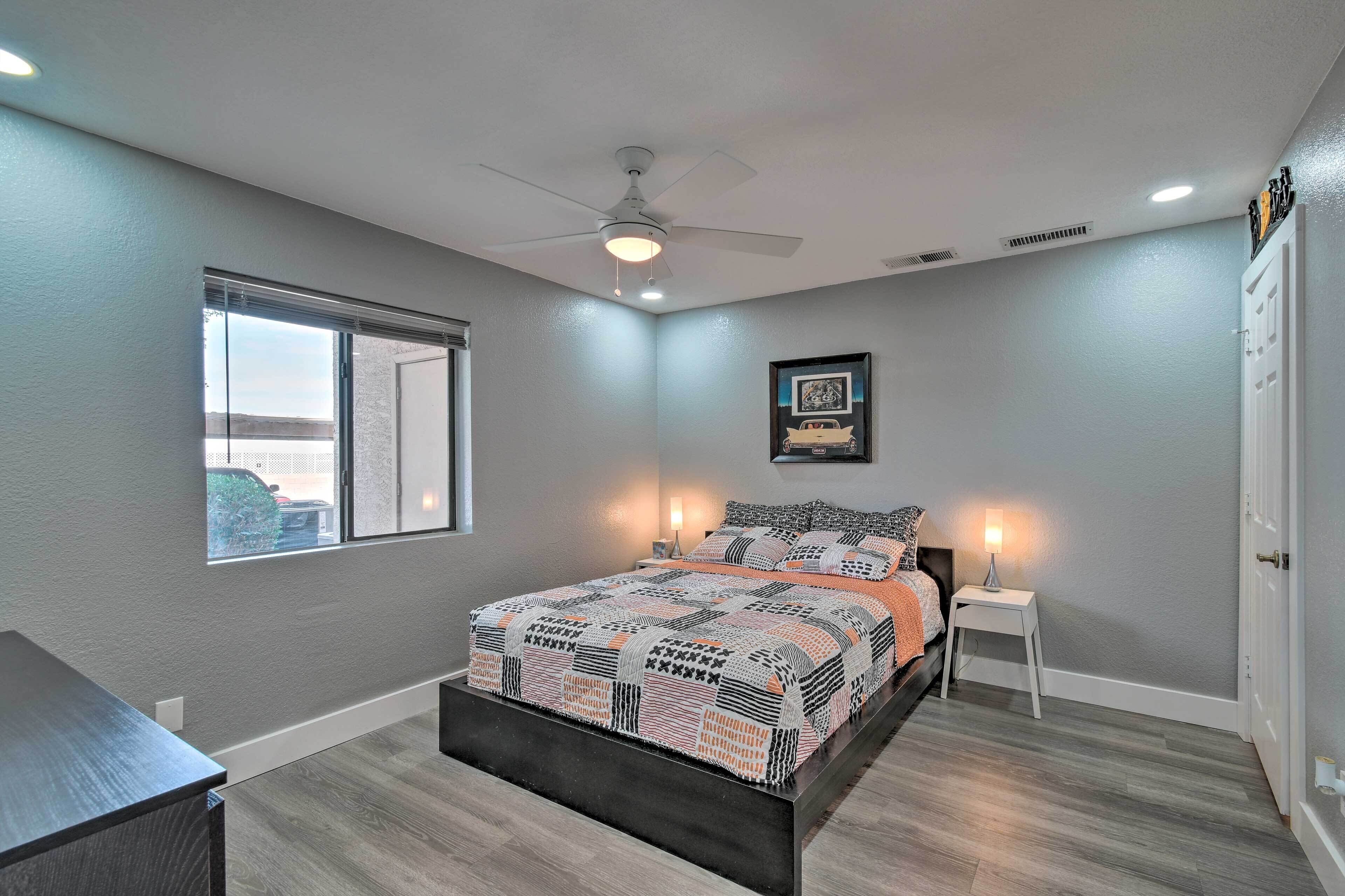 1 bedroom, free internet, bed sheets