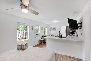 1 bedroom, iron/ironing board, free WiFi, bed sheets