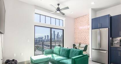 Entire Luxury Downtown Houston Loft City View