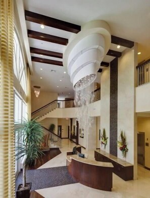 Interior - Waterfront Condo w/ Pool, Spa, Sauna Steps 2 Beach (Boynton Beach)