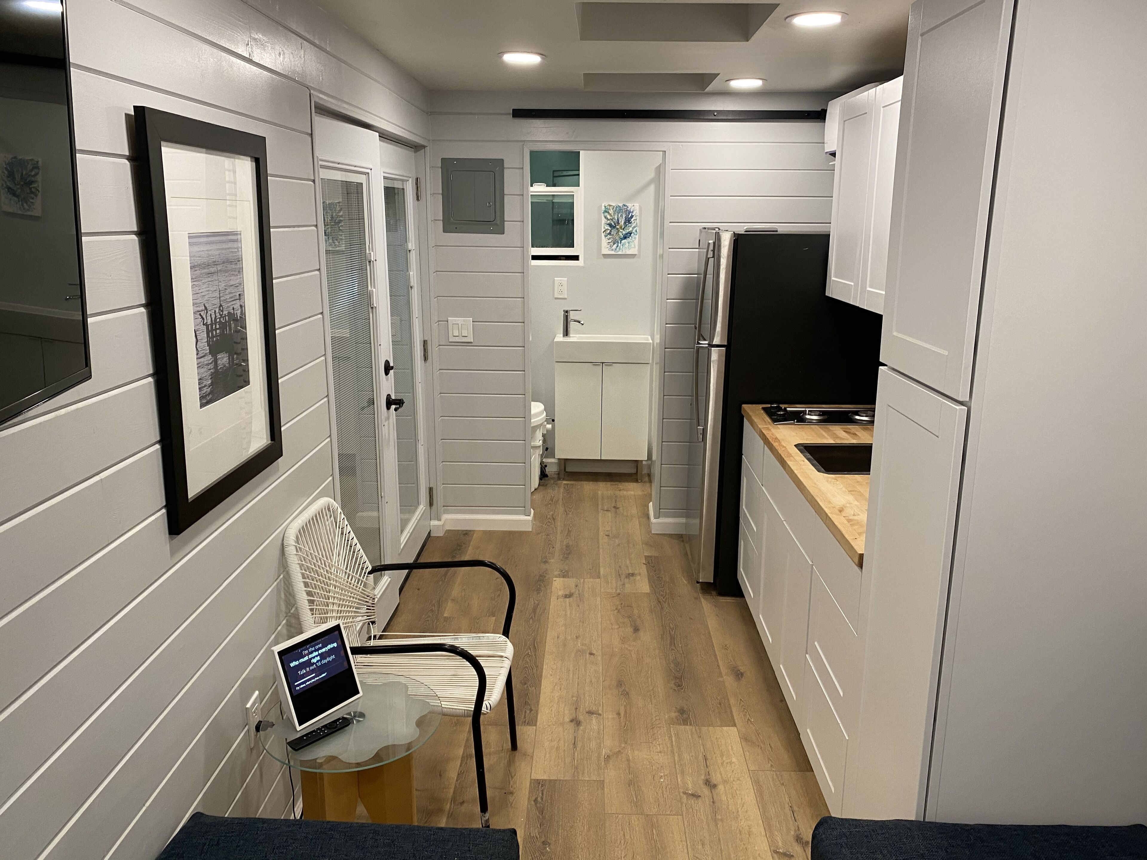 Kamar Double untuk 1 Orang | Seprai premium dan didekorasi berbeda-beda