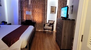 1 chambre, fer et planche à repasser, Wi-Fi, draps fournis